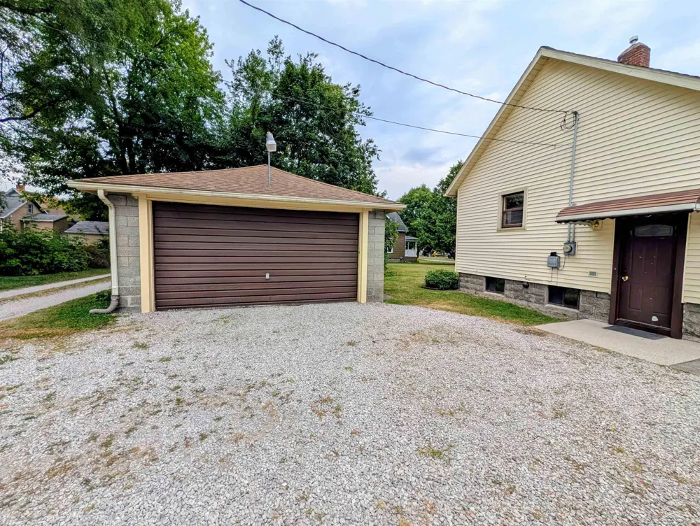 1205 Wilson Street Bay City City, MI 48708