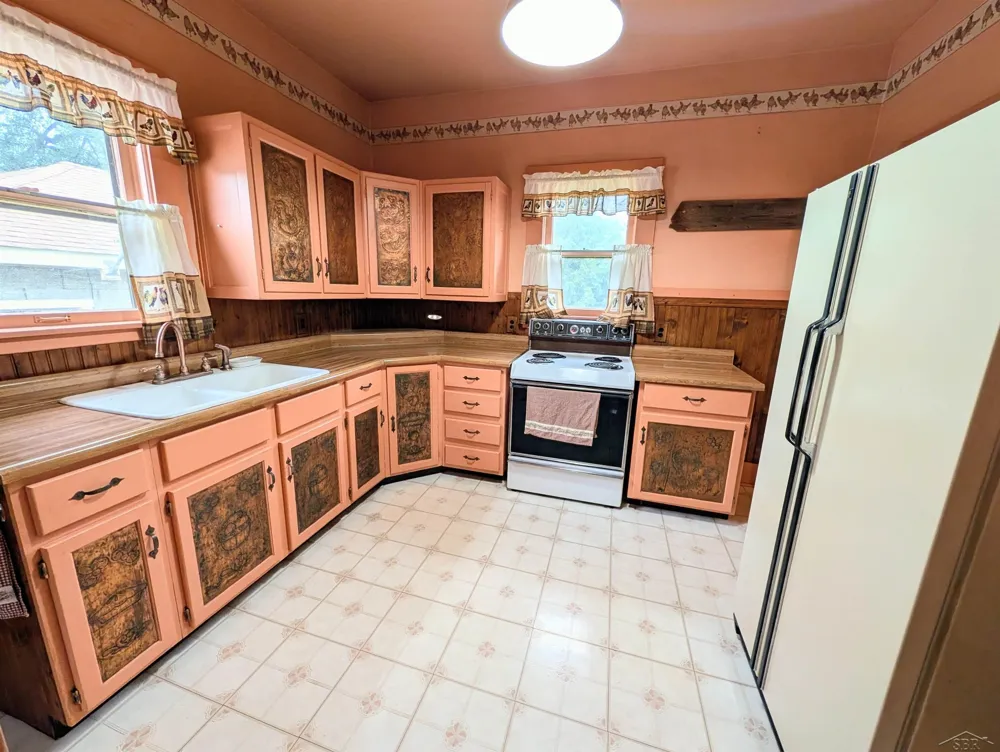 1205 Wilson Street Bay City City, MI 48708