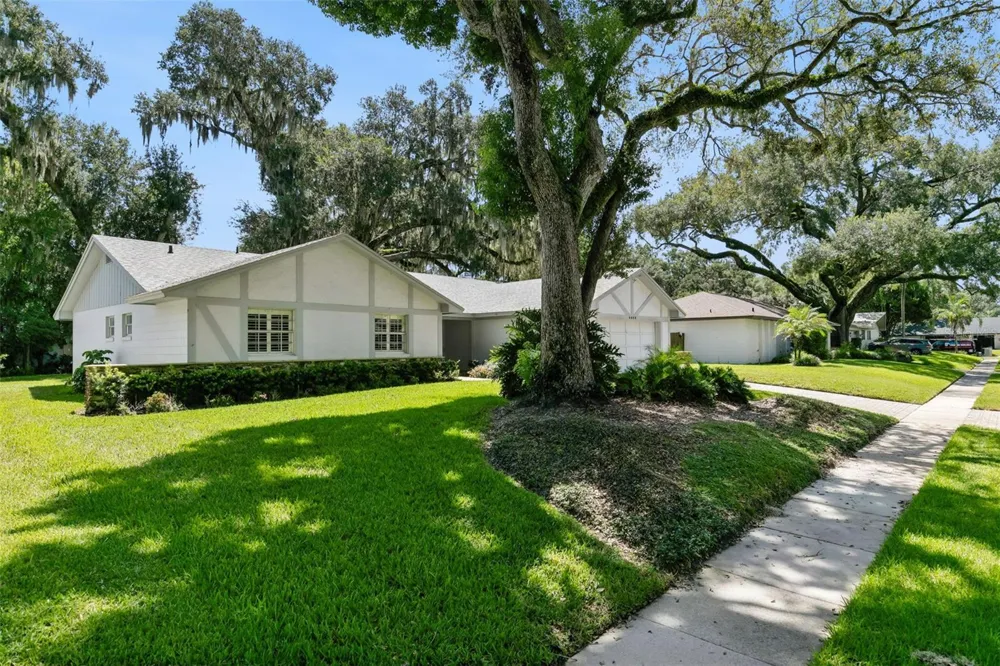 4429 CAROLWOOD STREET Orlando, FL 32812