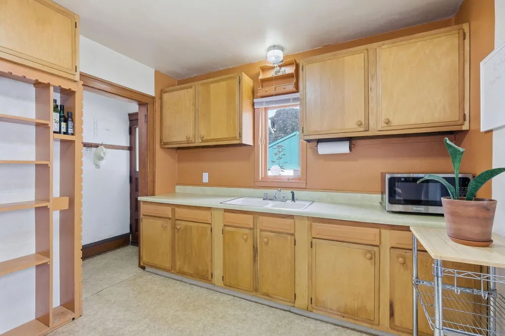 1211 Blair Avenue Saint Paul, MN 55104