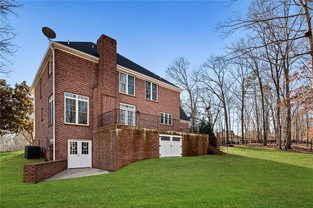 1040 Little River Way Alpharetta, GA 30004