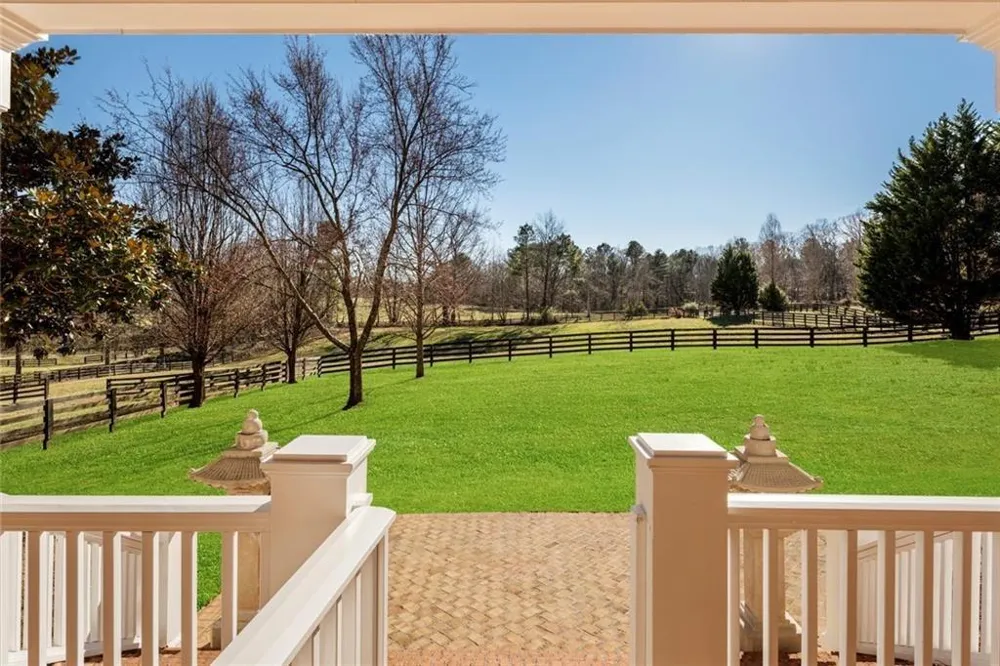1040 Little River Way Alpharetta, GA 30004