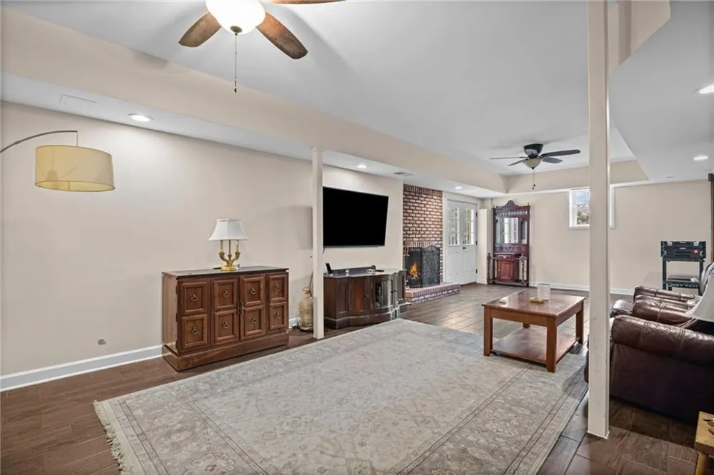 1040 Little River Way Alpharetta, GA 30004