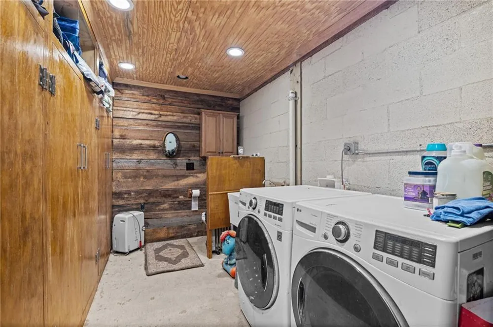 1040 Little River Way Alpharetta, GA 30004