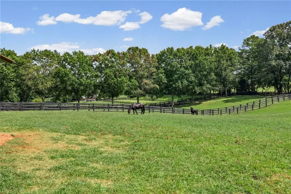 1040 Little River Way Alpharetta, GA 30004