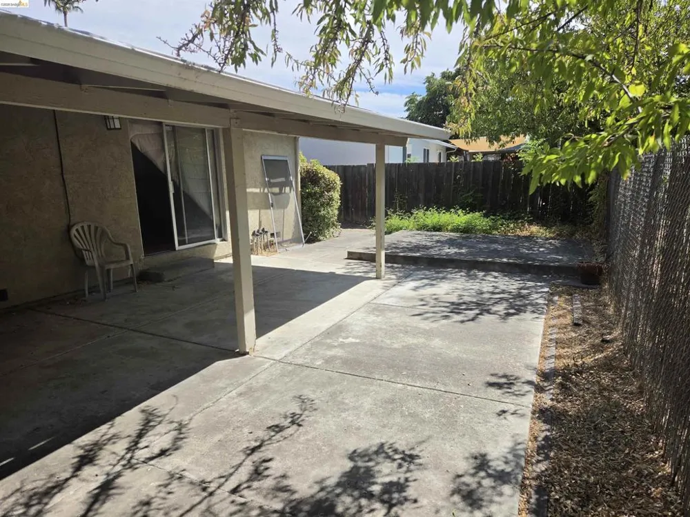 3128 G St. Antioch, CA 94509