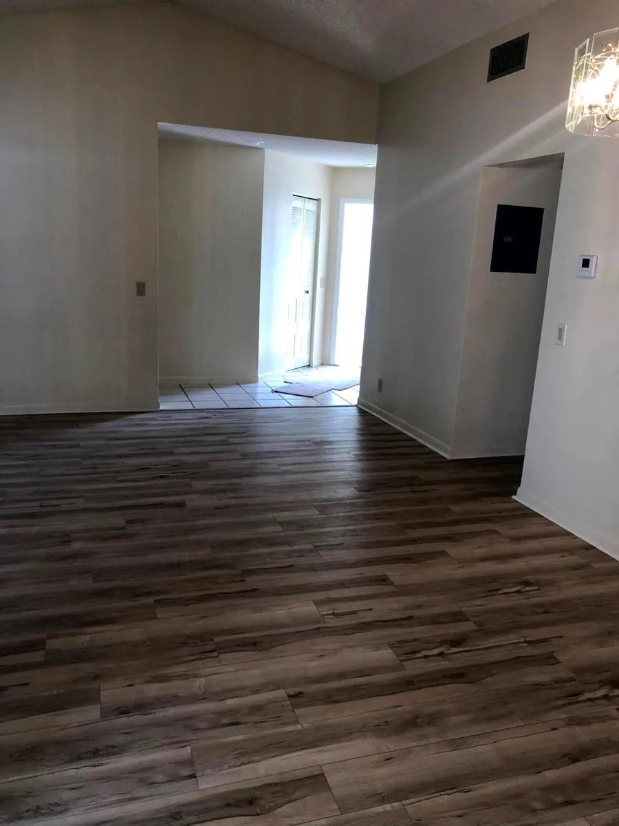 1371 COTTONWOOD CIRCLE Weston, FL 33326