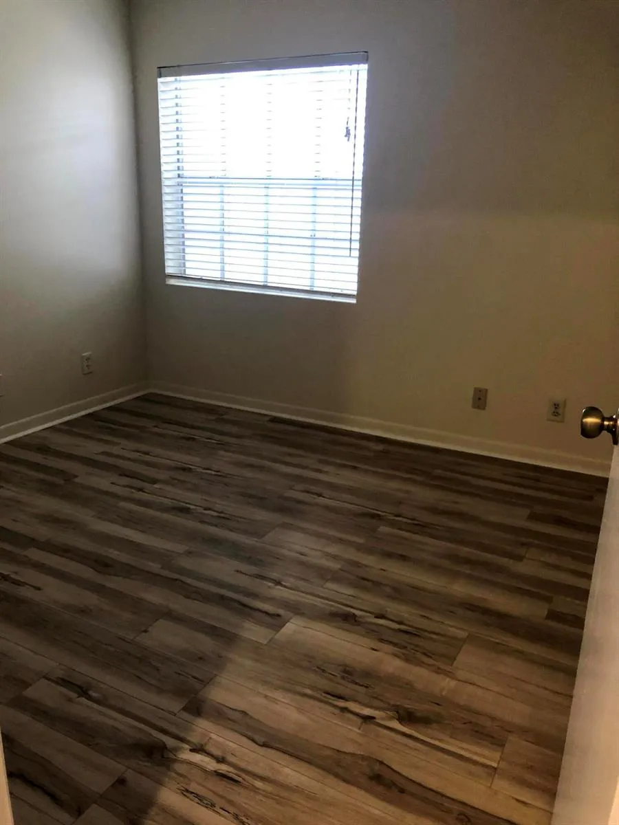 1371 COTTONWOOD CIRCLE Weston, FL 33326