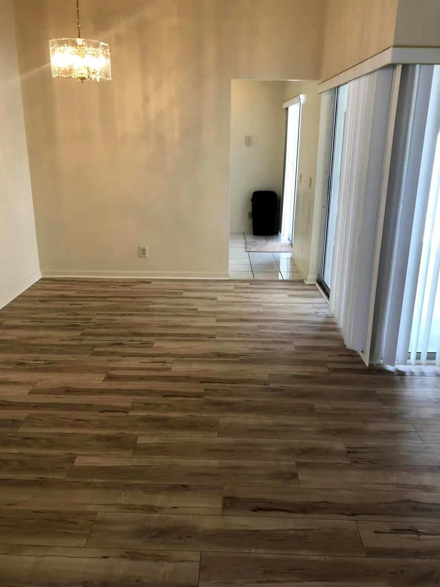 1371 COTTONWOOD CIRCLE Weston, FL 33326