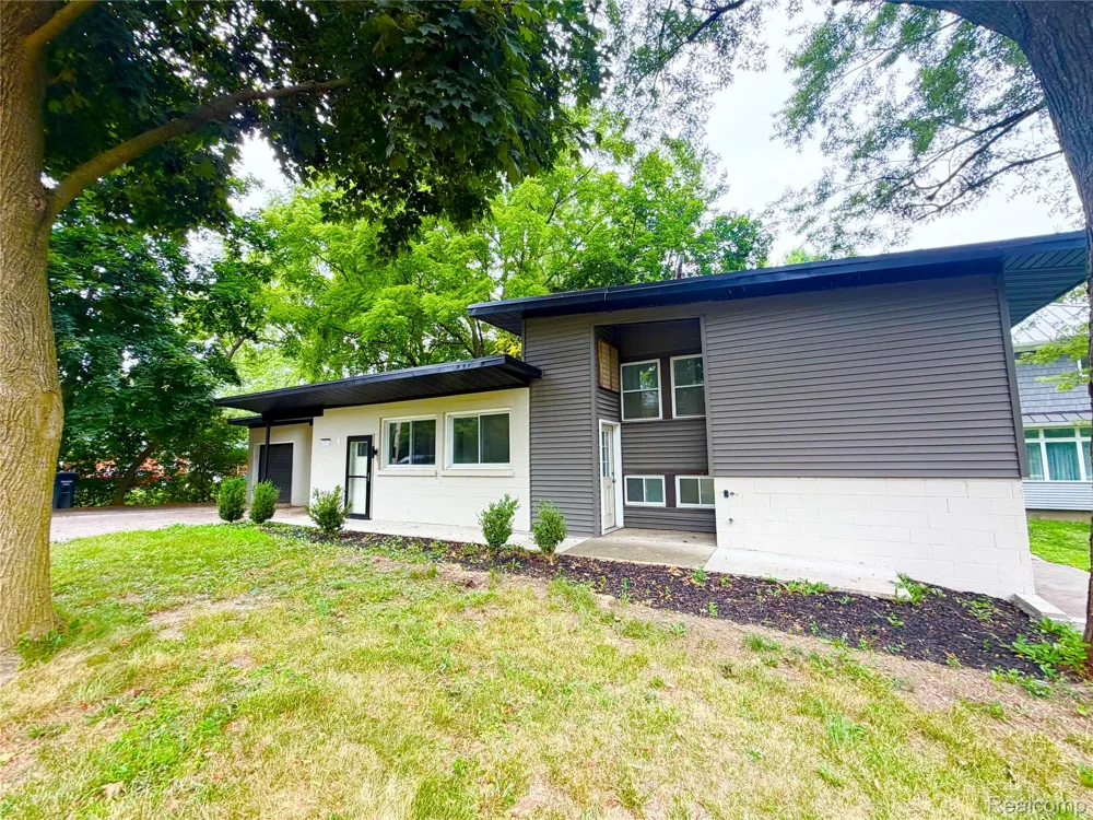 2920 Valley Drive Ann Arbor City, MI 48103