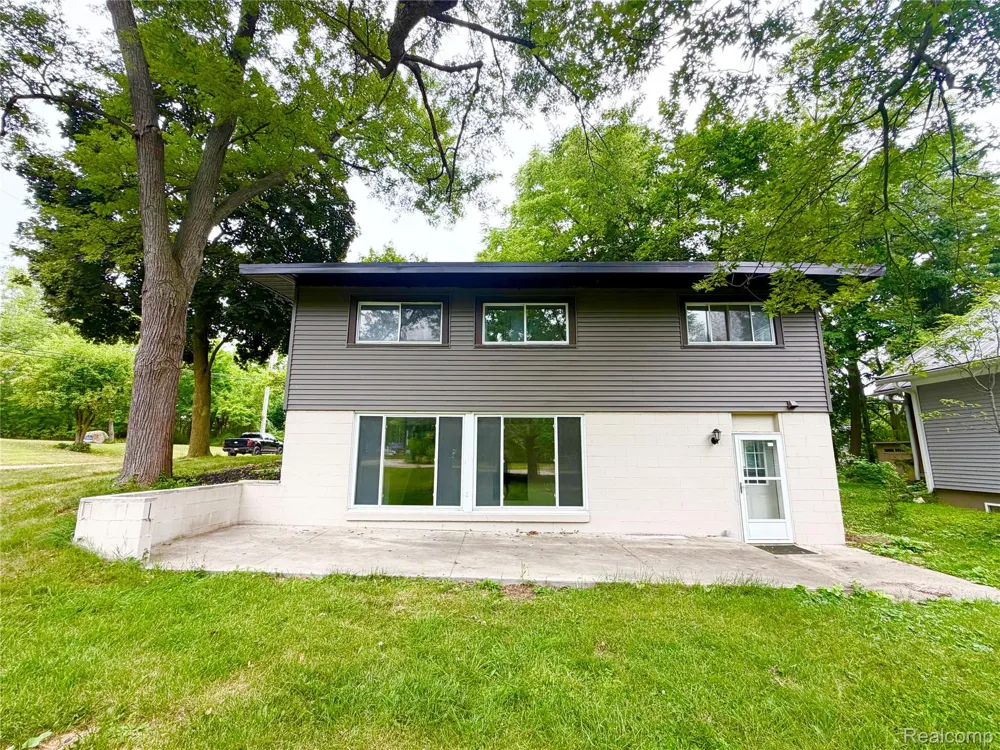 2920 Valley Drive Ann Arbor City, MI 48103