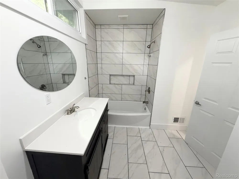 2920 Valley Drive Ann Arbor City, MI 48103