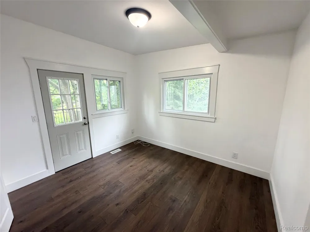 2920 Valley Drive Ann Arbor City, MI 48103