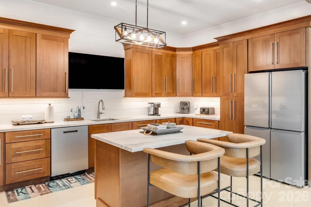 115 Speed Way #B Lake Toxaway, NC 28747