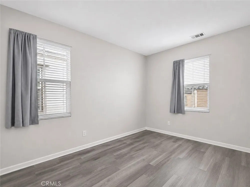 26264 Jasmiine Avenue Murrieta, CA 92563