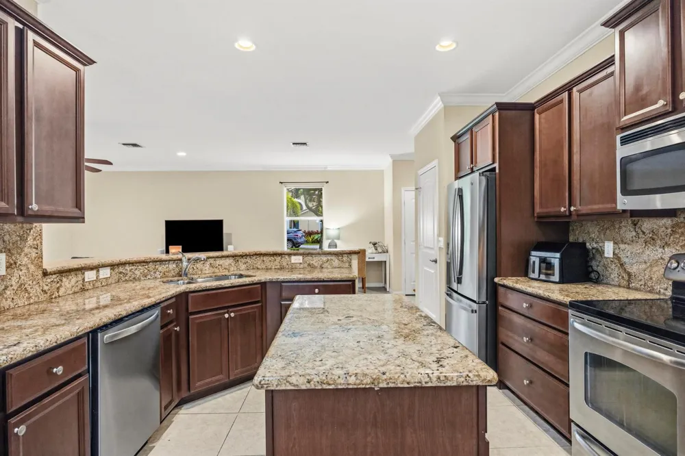 8462 LYONS RANCHES ROAD Boynton Beach, FL 33472