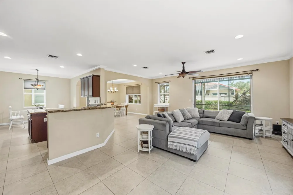 8462 LYONS RANCHES ROAD Boynton Beach, FL 33472