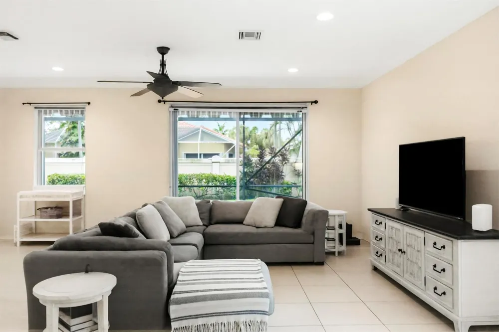 8462 LYONS RANCHES ROAD Boynton Beach, FL 33472