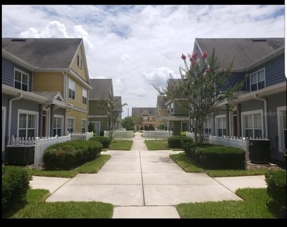 4562 JONAFREE LANE #104 Kissimmee, FL 34746