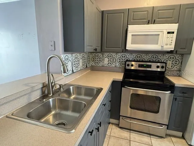 527 WATER STREET Celebration, FL 34747