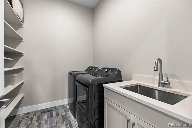 7301 Canyon Sky Trail Castle Pines, CO 80108