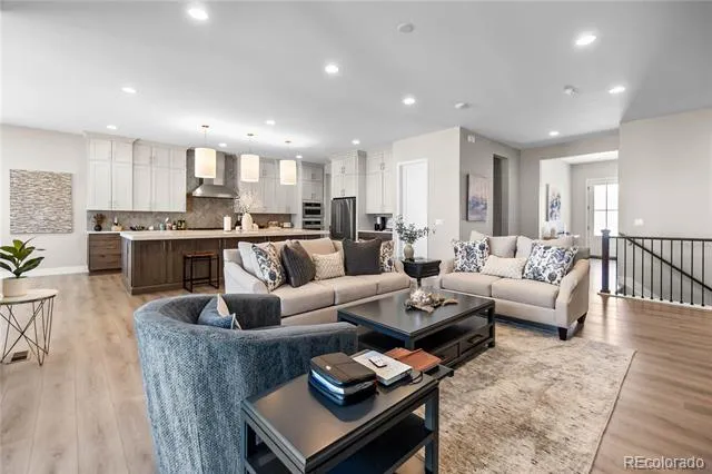 7301 Canyon Sky Trail Castle Pines, CO 80108
