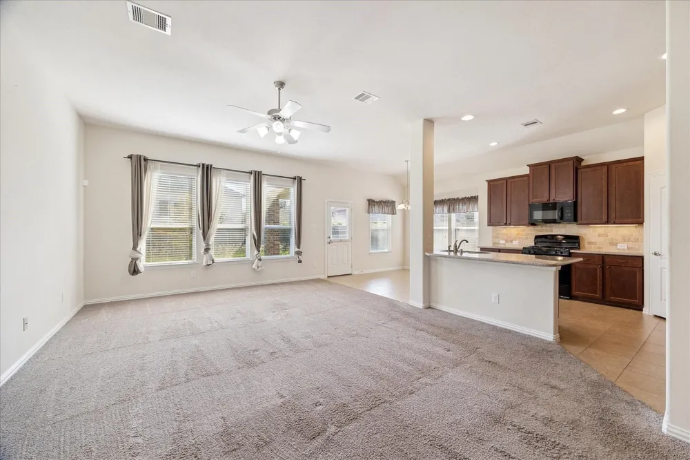 205 Brookwood Park Lane Dickinson, TX 77539