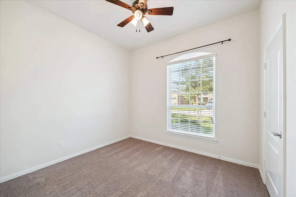 205 Brookwood Park Lane Dickinson, TX 77539