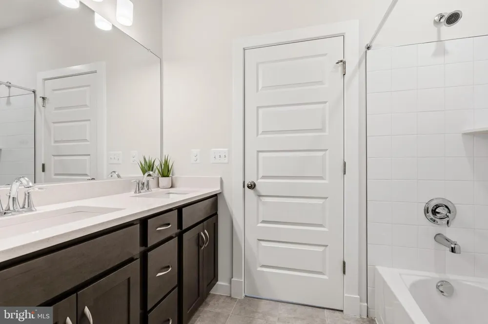 16007 HYDE PARK PLACE Bowie, MD 20716