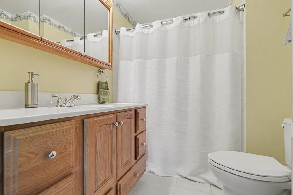 1064 Bay View Drive Coldwater, MI 49036