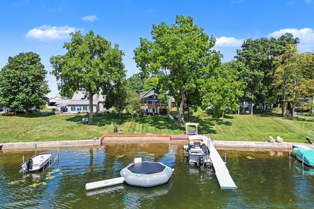 1064 Bay View Drive Coldwater, MI 49036
