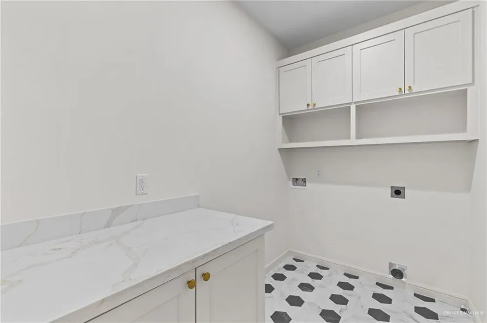 3007 E Retama Street Hidalgo, TX 78557