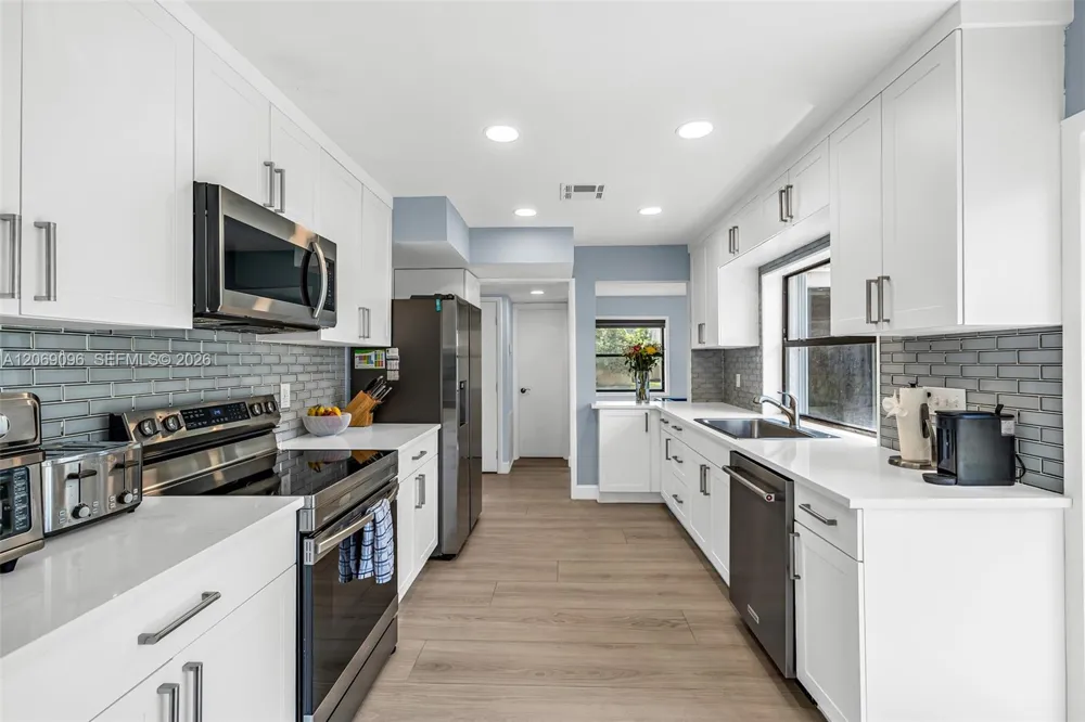 12220 Croton Way Cooper City, FL 33026