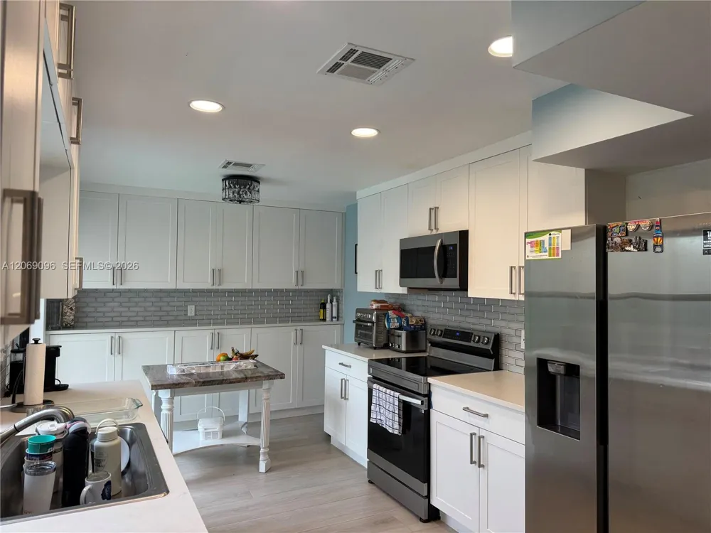 12220 Croton Way Cooper City, FL 33026