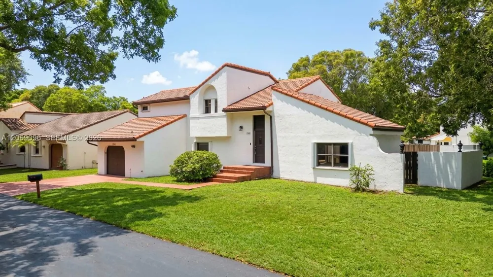 12220 Croton Way Cooper City, FL 33026