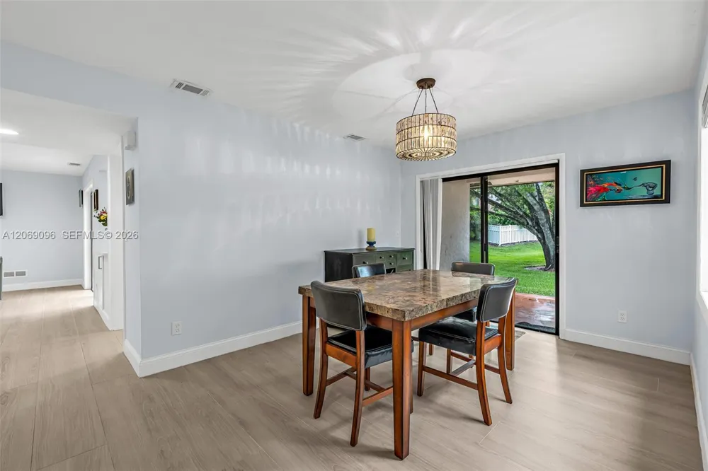 12220 Croton Way Cooper City, FL 33026