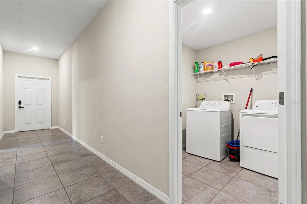 2979 MOULDEN HOLLOW DRIVE Zephyrhills, FL 33540