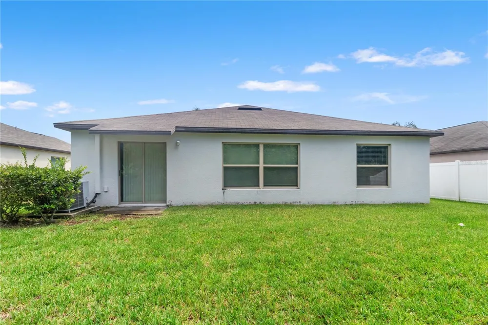 2979 MOULDEN HOLLOW DRIVE Zephyrhills, FL 33540
