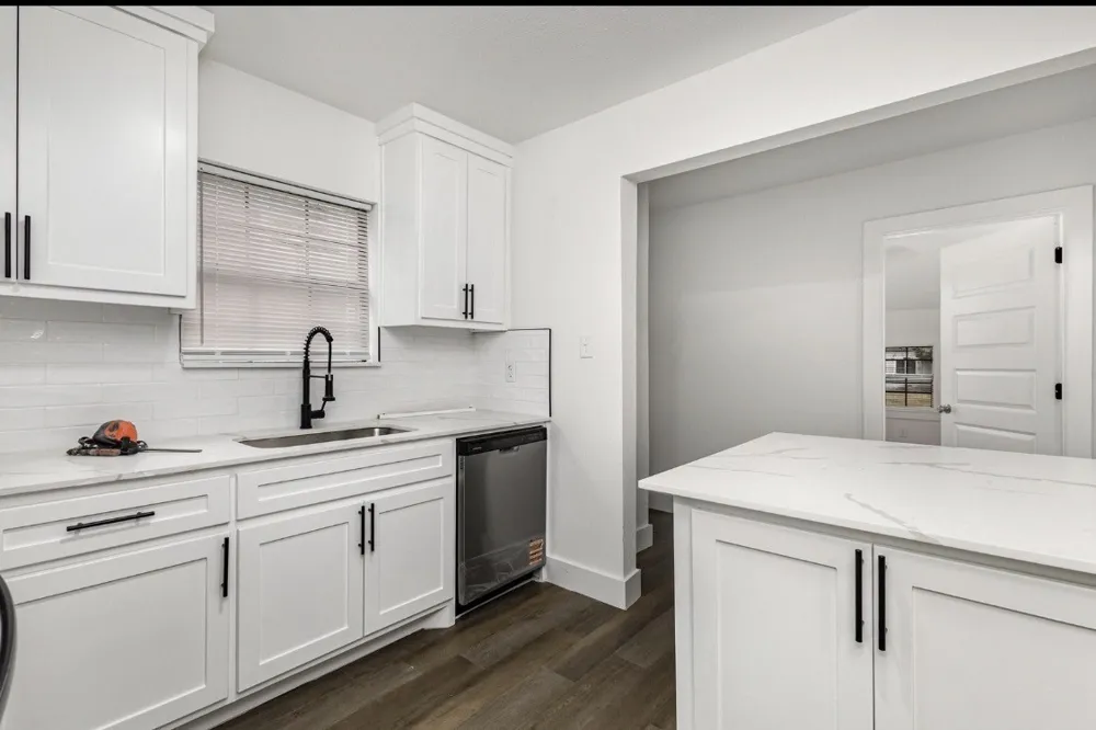 1527 Columbia Avenue Corsicana, TX 75110
