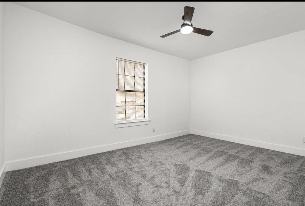 1527 Columbia Avenue Corsicana, TX 75110