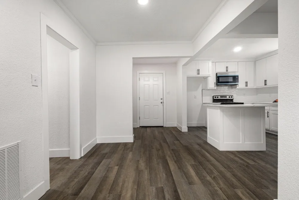 1527 Columbia Avenue Corsicana, TX 75110