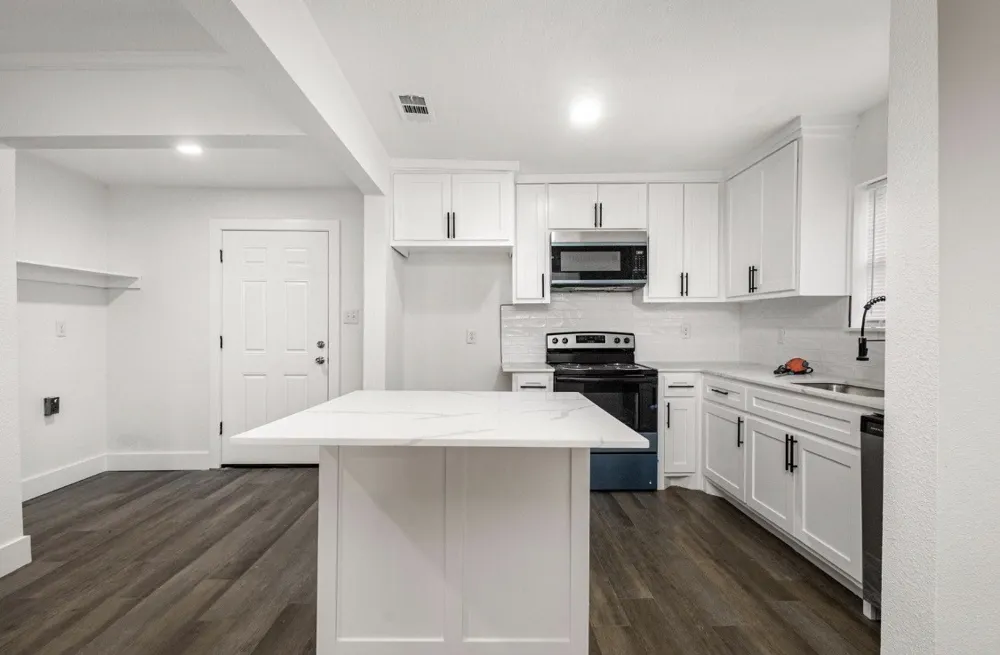 1527 Columbia Avenue Corsicana, TX 75110