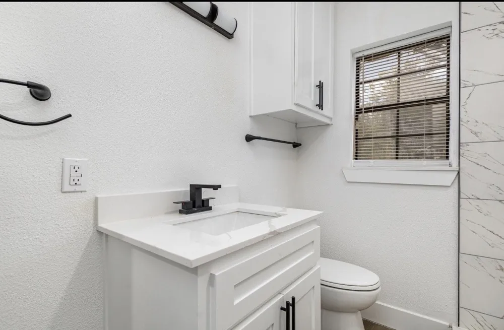 1527 Columbia Avenue Corsicana, TX 75110