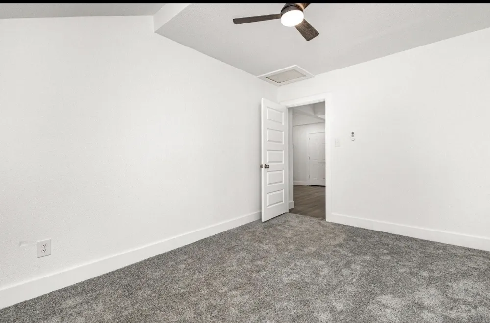1527 Columbia Avenue Corsicana, TX 75110