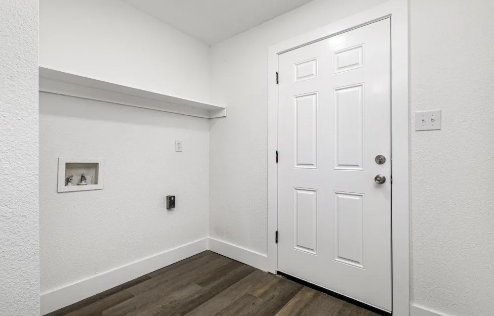 1527 Columbia Avenue Corsicana, TX 75110