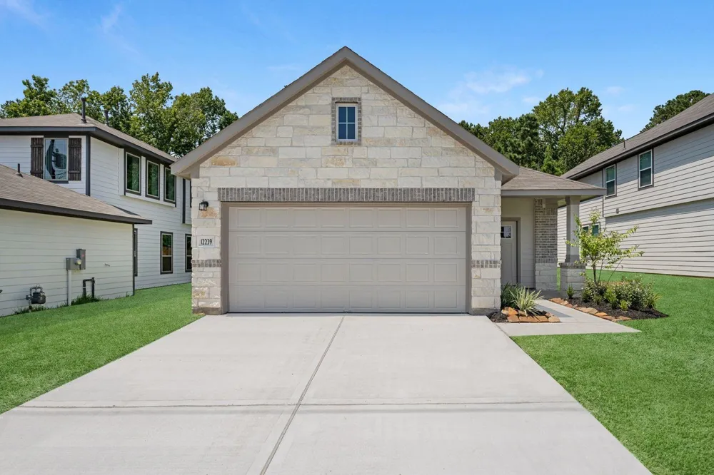 12239 Danza Drive Willis, TX 77318