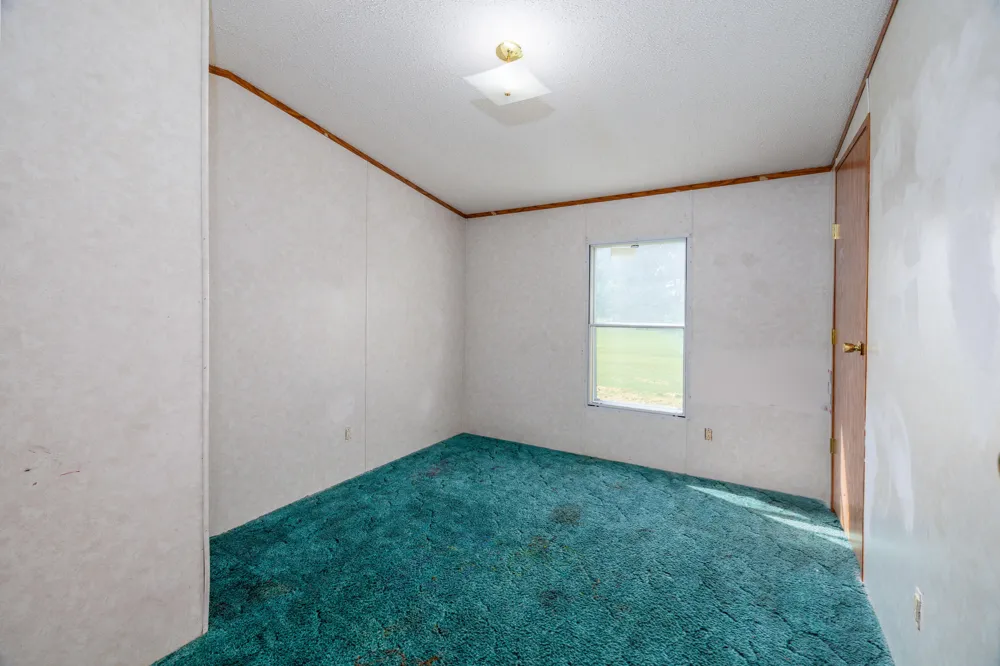 307 S Chestnut Street Earl Park, IN 47942