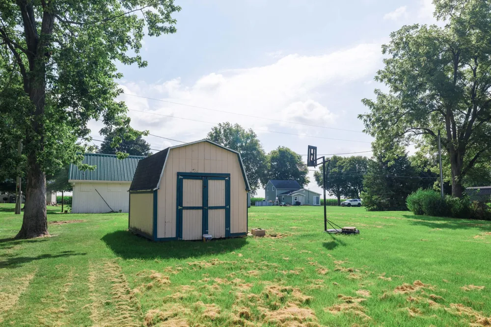 307 S Chestnut Street Earl Park, IN 47942