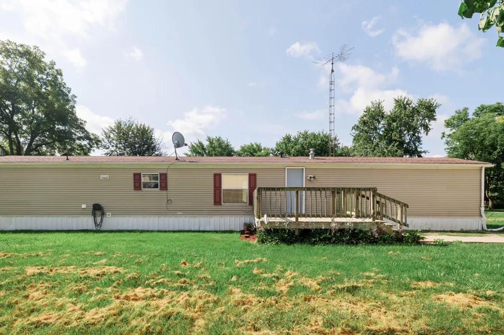 307 S Chestnut Street Earl Park, IN 47942