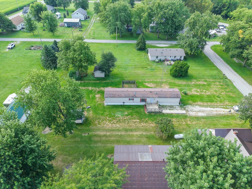 307 S Chestnut Street Earl Park, IN 47942